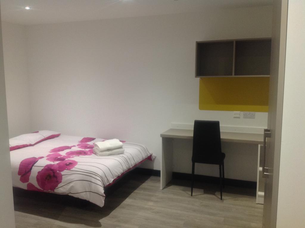 Peace Apartments - Luton Luton  Eksteriør bilde