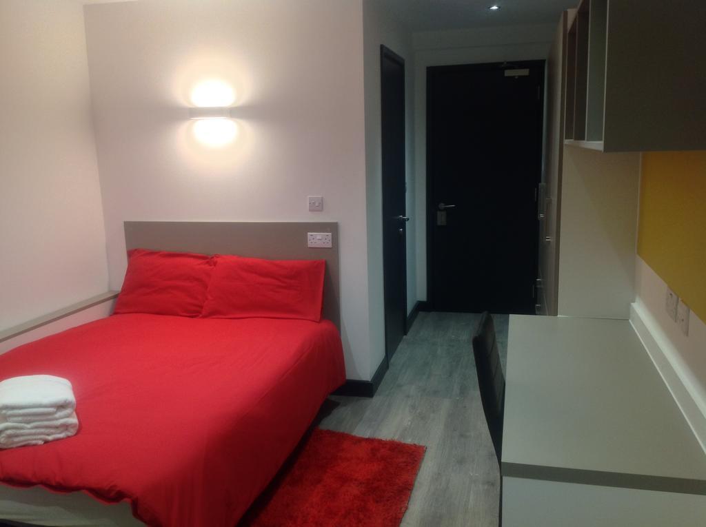 Peace Apartments - Luton Luton  Eksteriør bilde