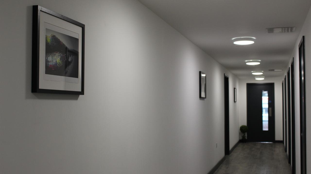 Peace Apartments - Luton Luton  Eksteriør bilde
