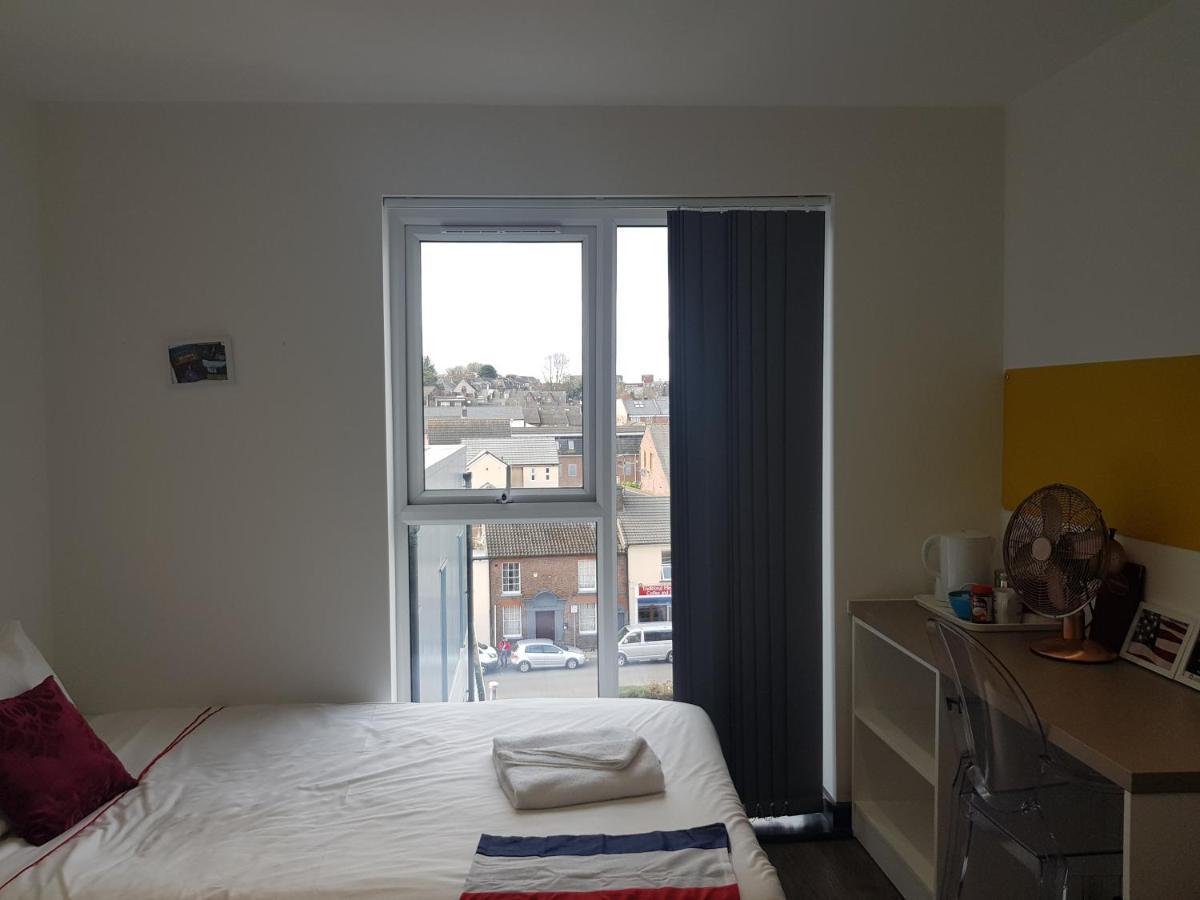 Peace Apartments - Luton Luton  Eksteriør bilde