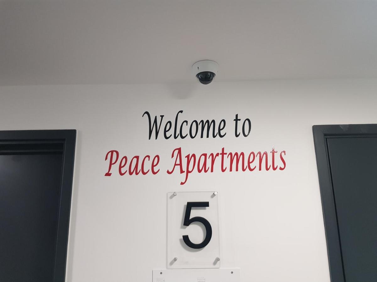 Peace Apartments - Luton Luton  Eksteriør bilde