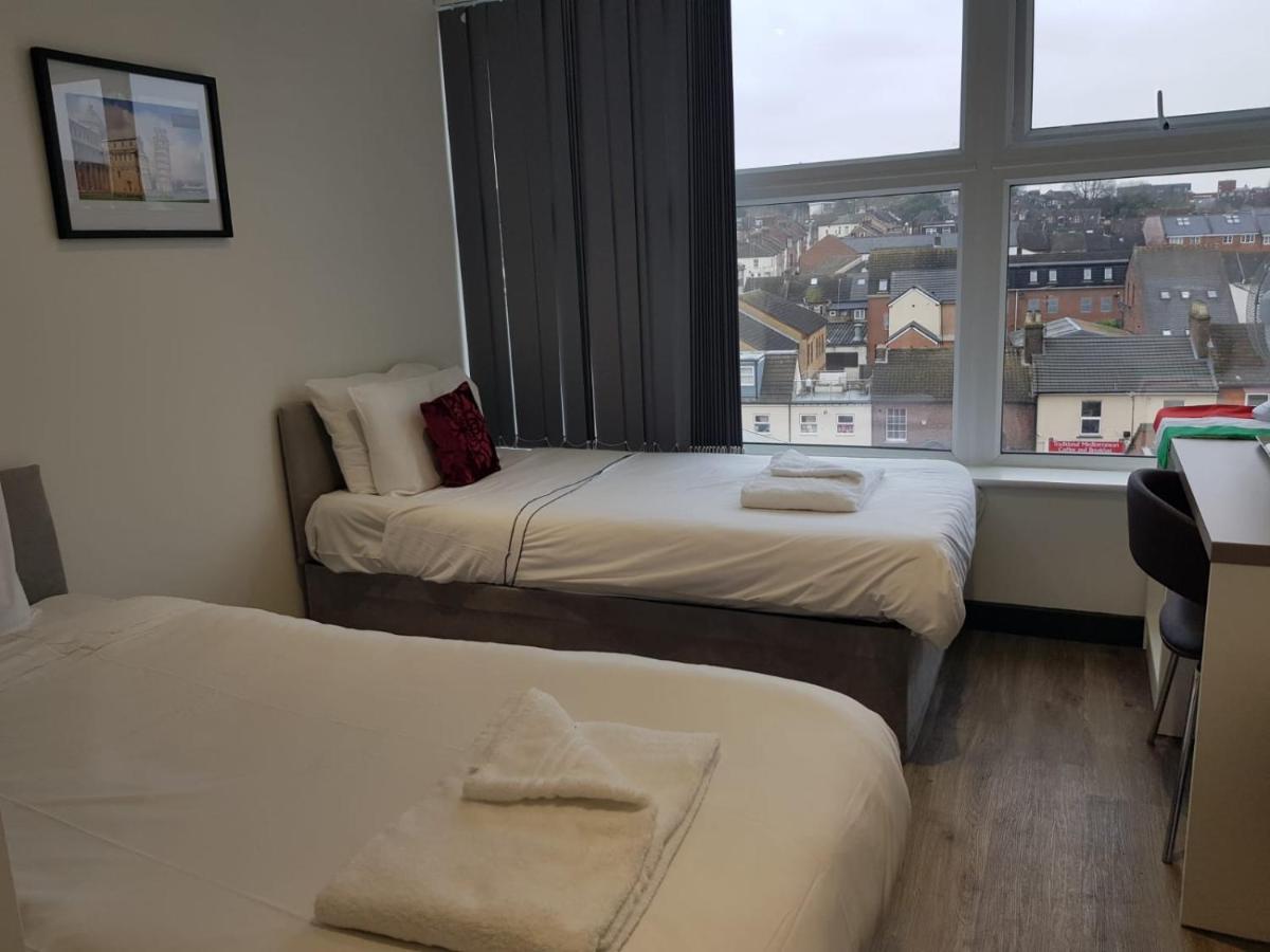 Peace Apartments - Luton Luton  Eksteriør bilde