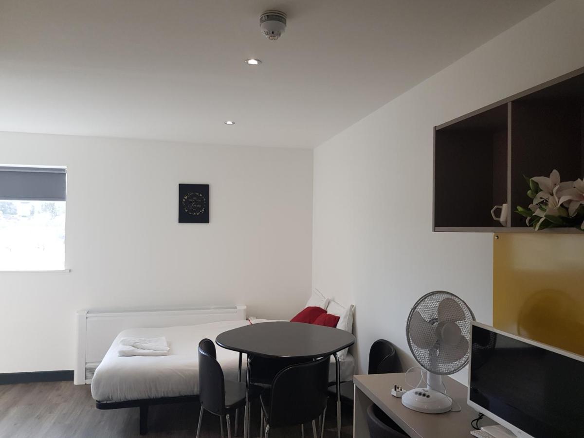 Peace Apartments - Luton Luton  Eksteriør bilde