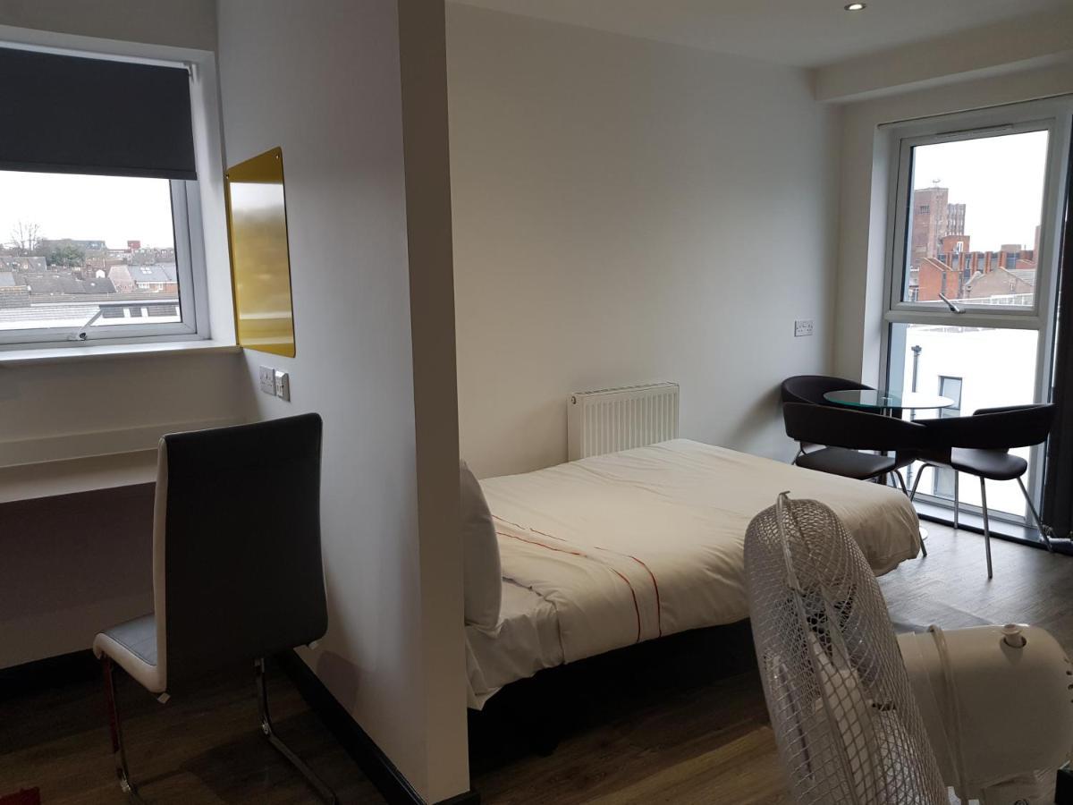 Peace Apartments - Luton Luton  Eksteriør bilde