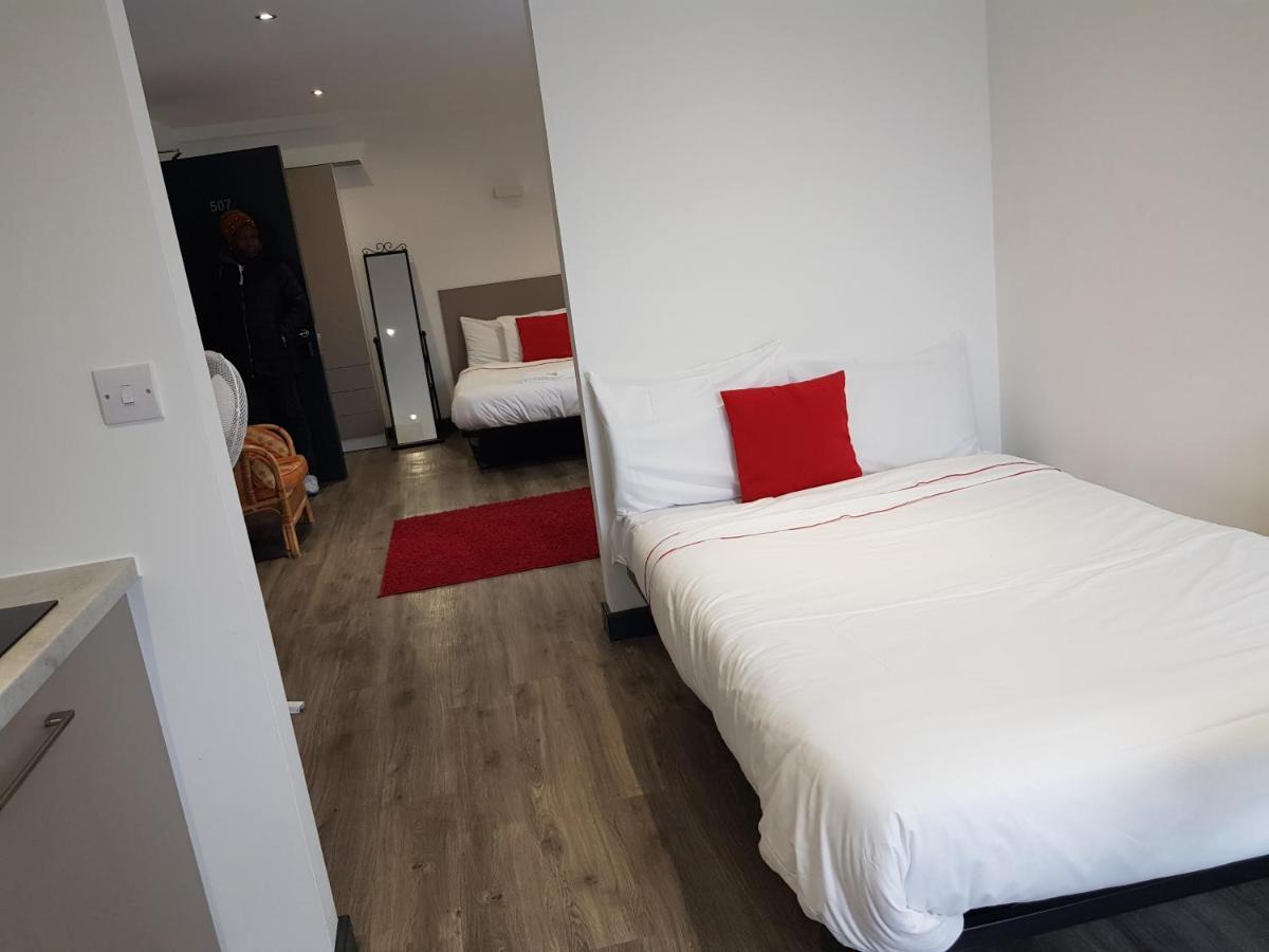 Peace Apartments - Luton Luton  Eksteriør bilde